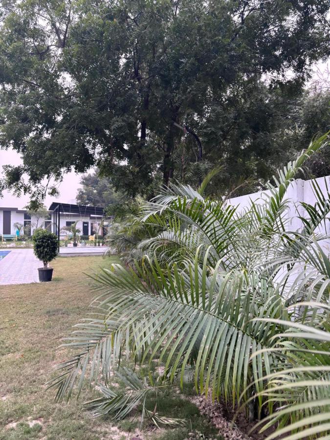 Inara Farms Villa Lucknow Eksteriør bilde