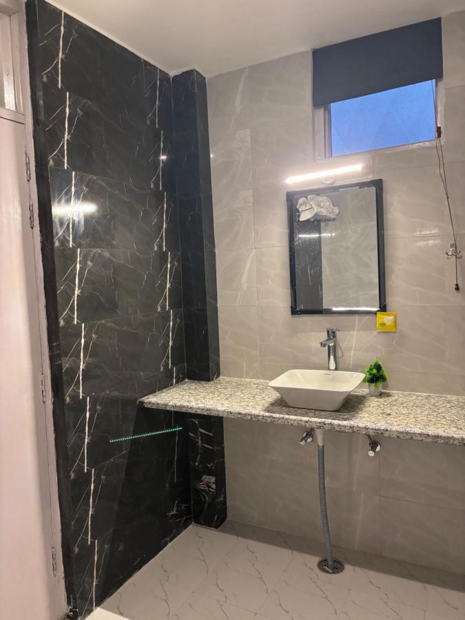 Inara Farms Villa Lucknow Eksteriør bilde